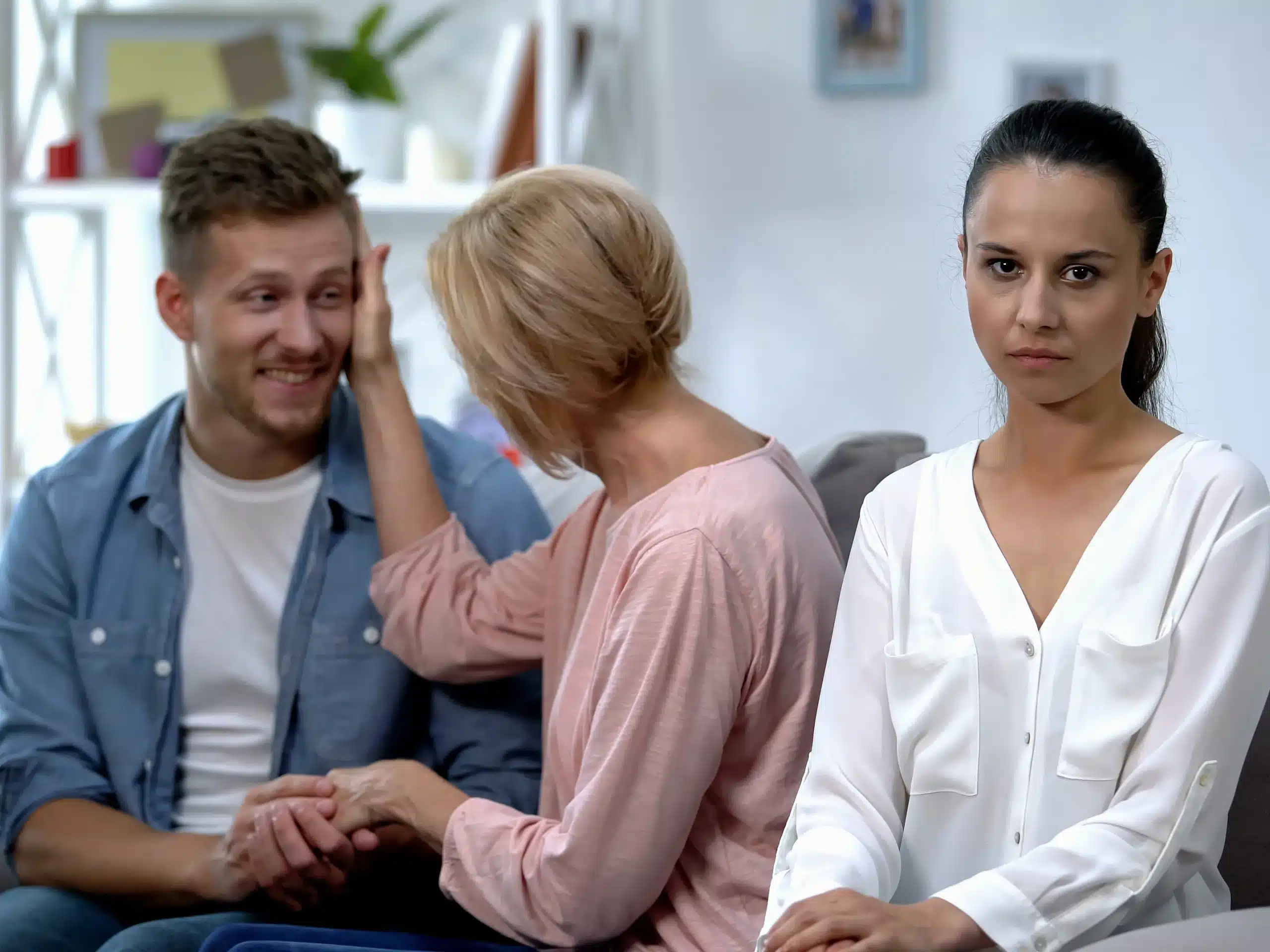 Conflit familial entre belle-mère et belle-fille