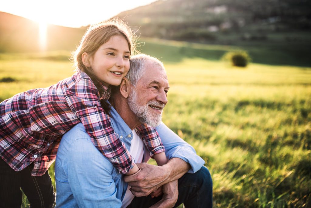L’héritage invisible de mon grand-père : après son enterrement, j’ai découvert ce qu’il avait caché pendant dix-huit ans