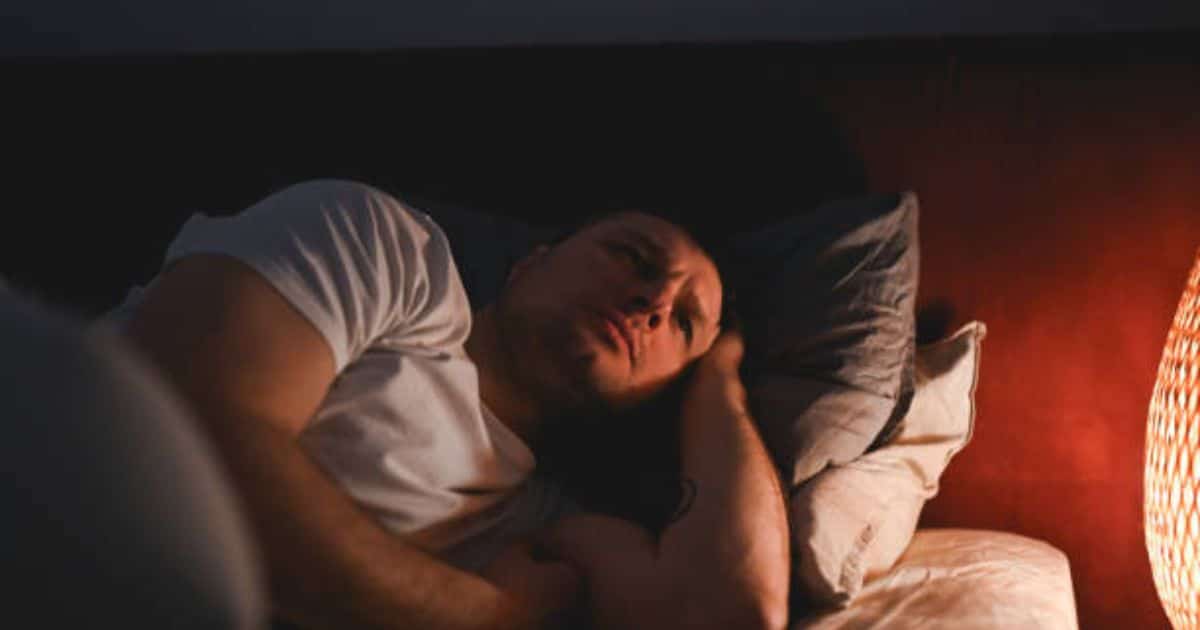 Pourquoi vous vous réveillez systématiquement à la même heure chaque nuit ? La réponse est dans votre corps