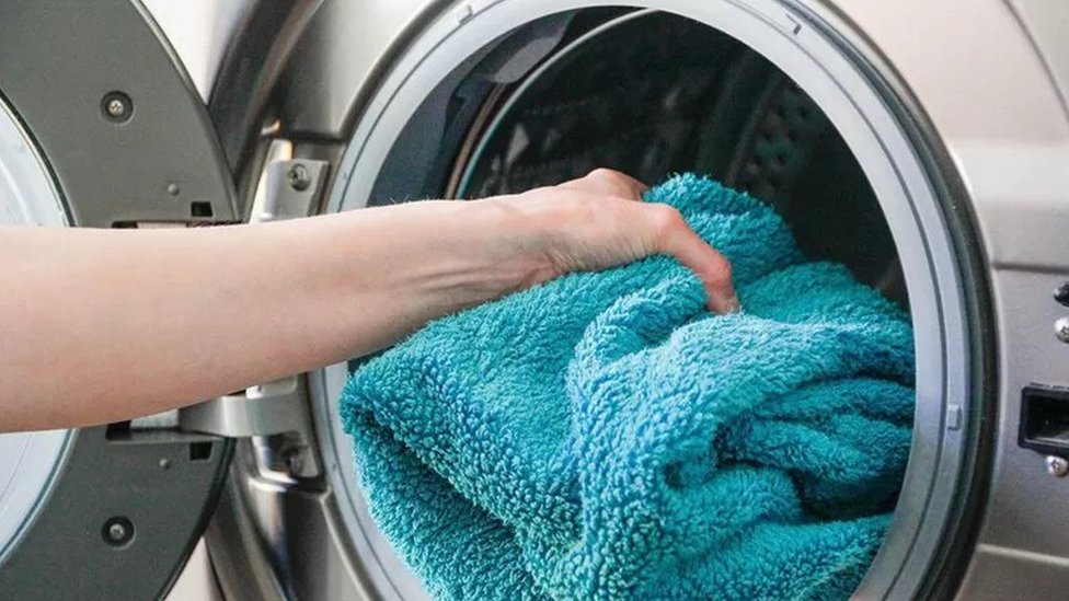 Un geste simple et gratuit pour sécher votre linge plus vite, sans sèche-linge ni espace supplémentaire
