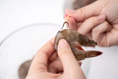Crevettes : ce petit filament noir que l'on remarque toujours, faut-il vraiment s'en soucier ?
