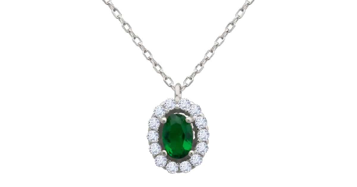 Collier en émeraude