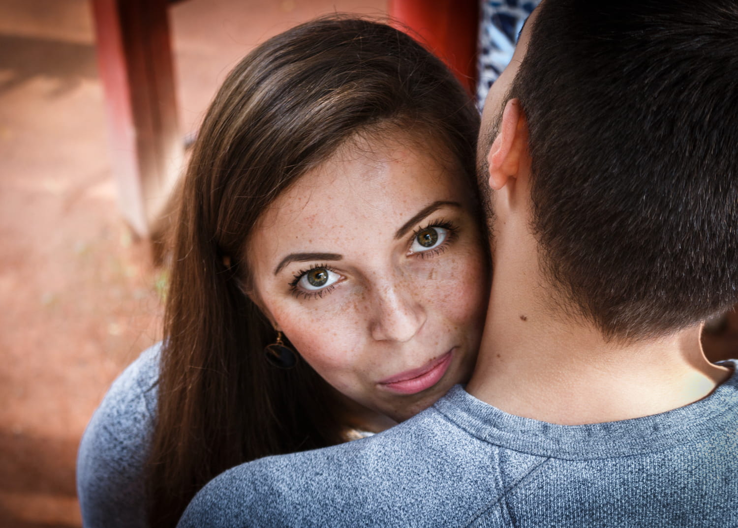 « Je t’aime » d’un homme marié : déclaration sincère ou piège émotionnel ?