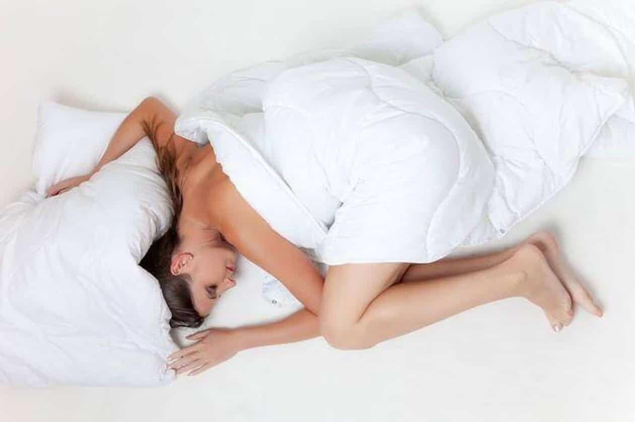 Femme dormant paisiblement