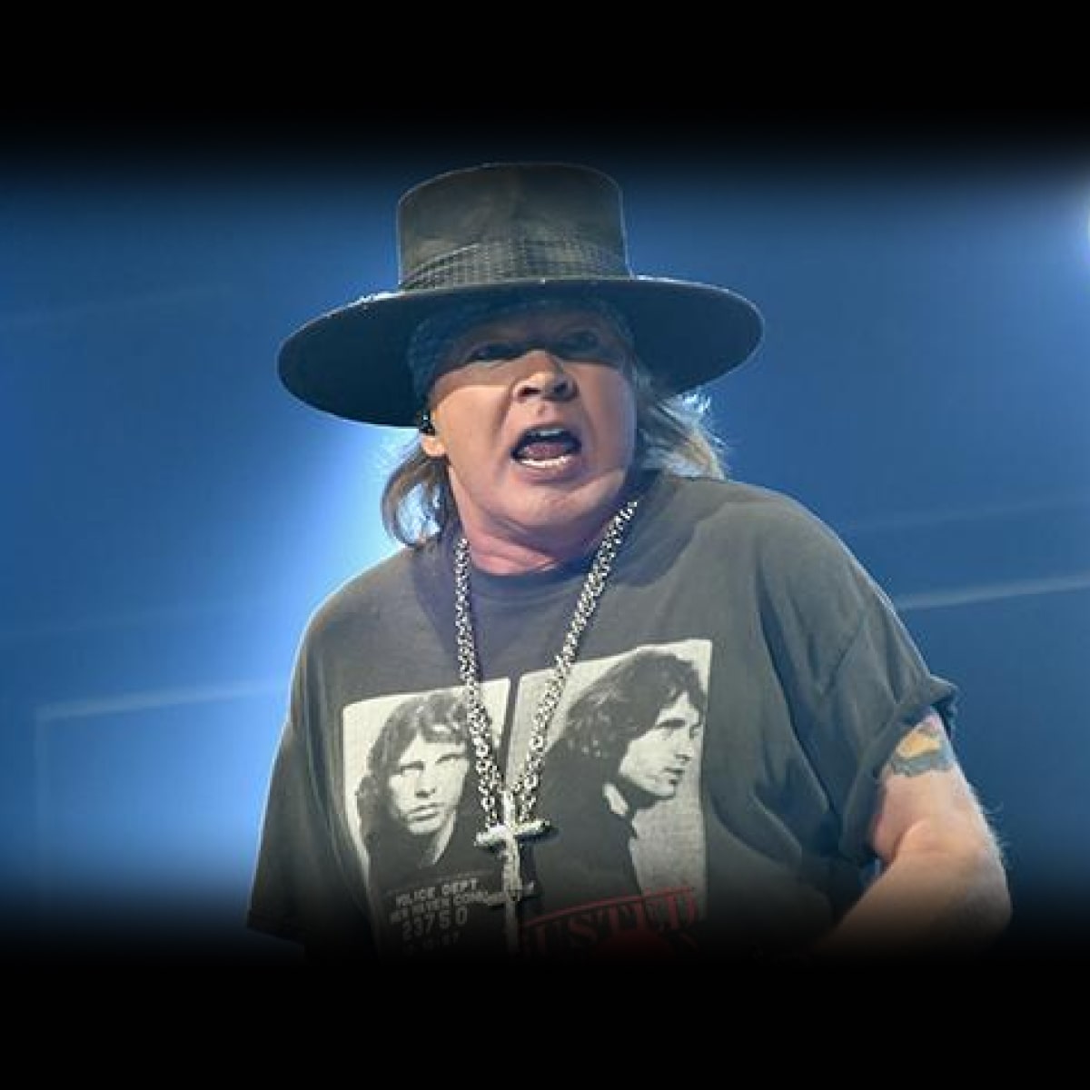 De l’enfance sous contrôle au mythe du rock : comment la blessure a sculpté une légende