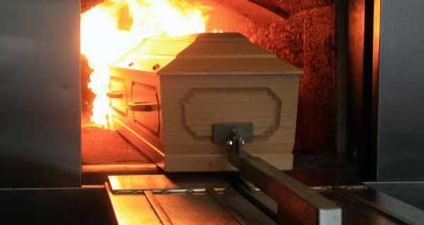 Âme et crémation : le feu met-il un terme au voyage spirituel ?