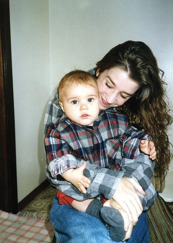 Mère à 17 ans, star mondiale à ses côtés : l’histoire bouleversante de Pattie Mallette, femme de l’ombre de Justin Bieber