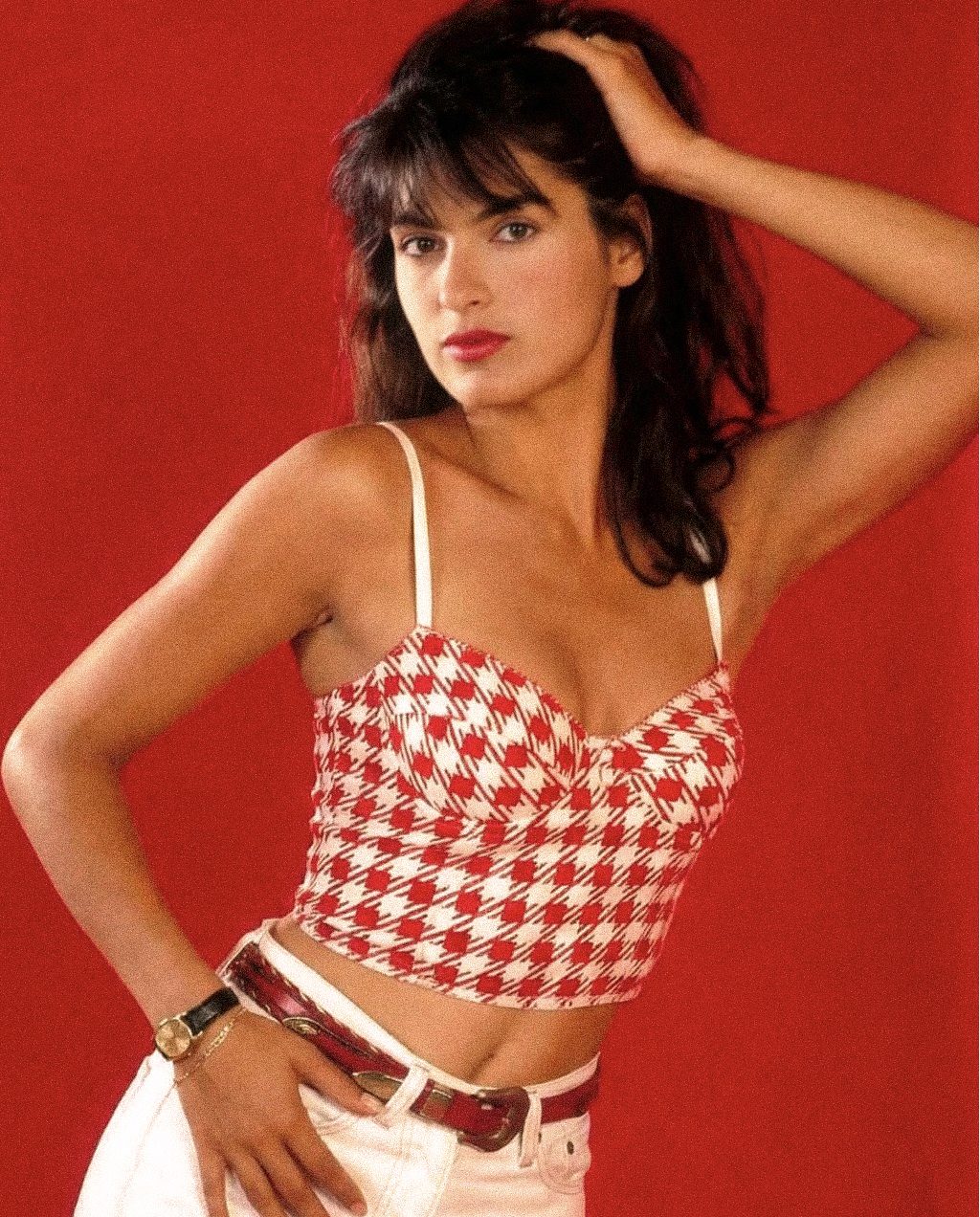 62 ans et inarrêtable : l’inspectrice emblématique de la télévision qui a fait de sa force tranquille son arme la plus redoutable