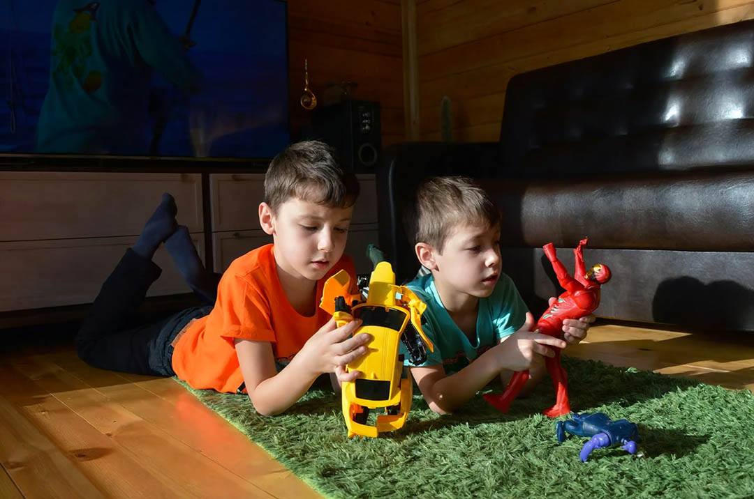 Deux ans après le drame, le cri de mes petits-enfants a tout changé : « Mamie, viens voir, c’est eux ! »
