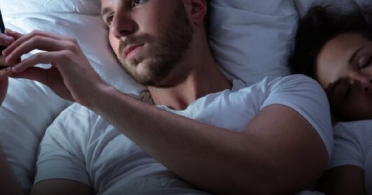 8 raisons pour lesquelles les hommes infidèles restent avec leur femme