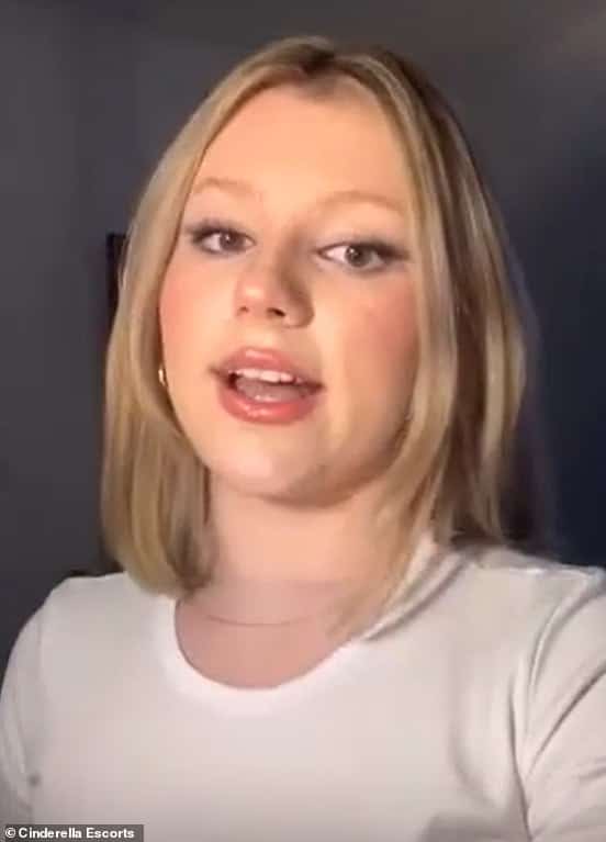 Laura posant avec assurance