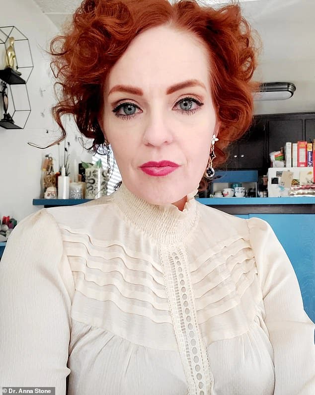 Portrait du Dr Anna Stone
