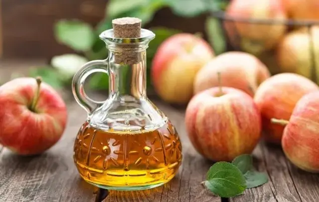 Neuf soucis quotidiens que vos pieds peuvent oublier grâce à un bain au vinaigre une fois par semaine