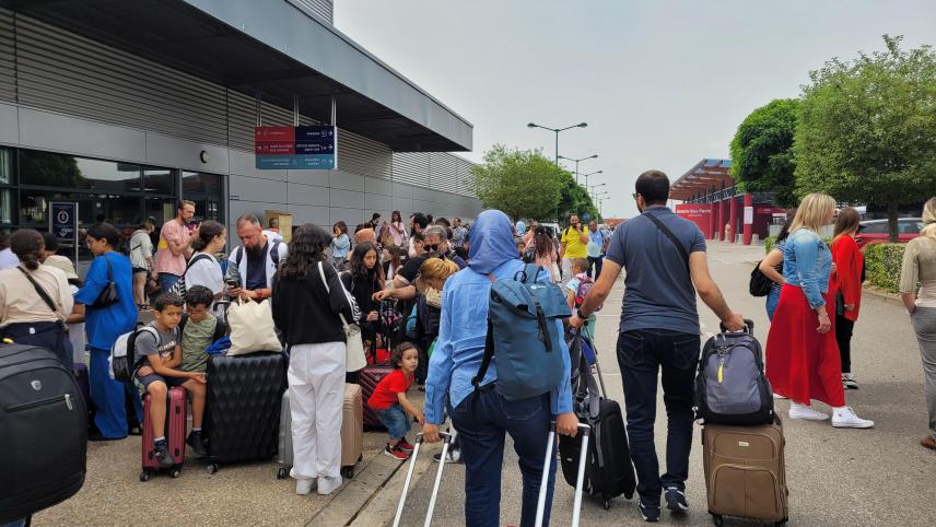 Aéroport international bondé
