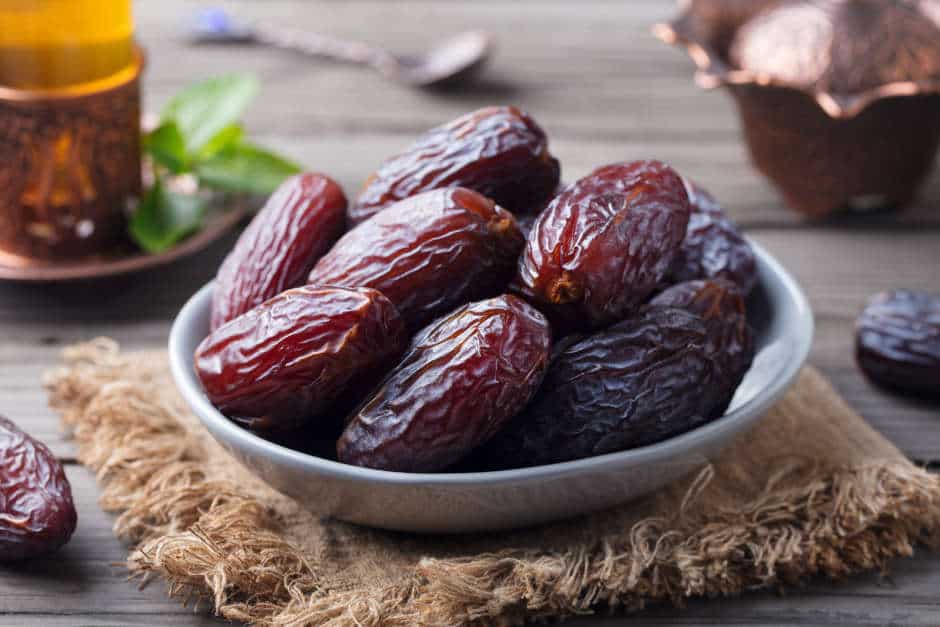 Ce fruit méconnu à savourer le soir pourrait bien transformer votre routine bien-être