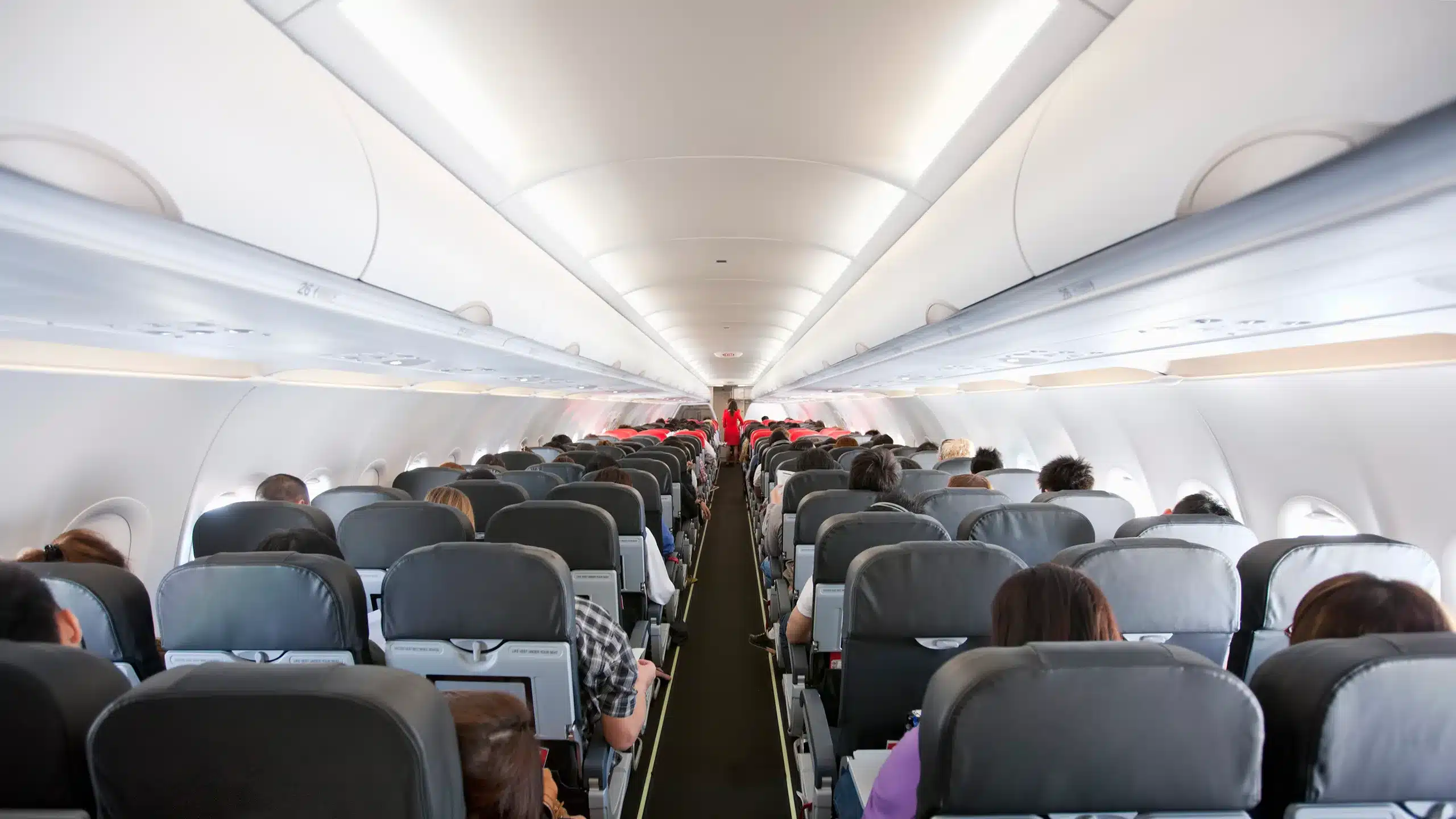 Avion effectuant un atterrissage d'urgence