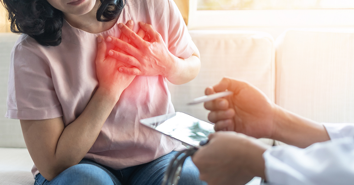 Crise cardiaque : ces 7 alertes silencieuses que votre organisme vous envoie jusqu’à un mois avant