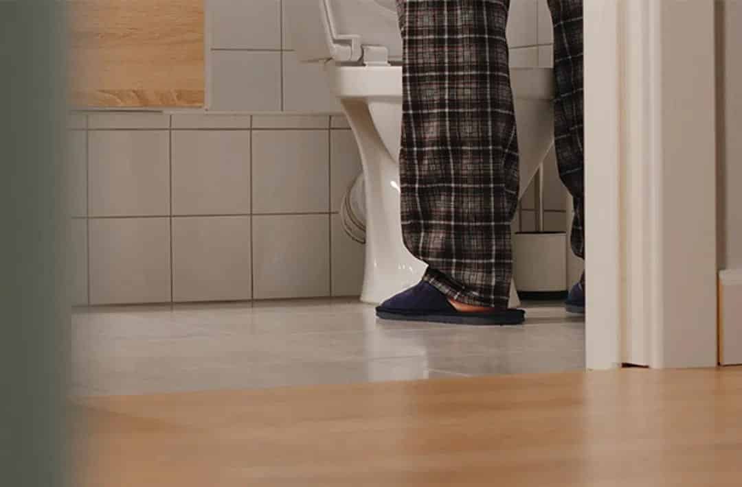 Réveils nocturnes pour uriner : le message caché de votre organisme