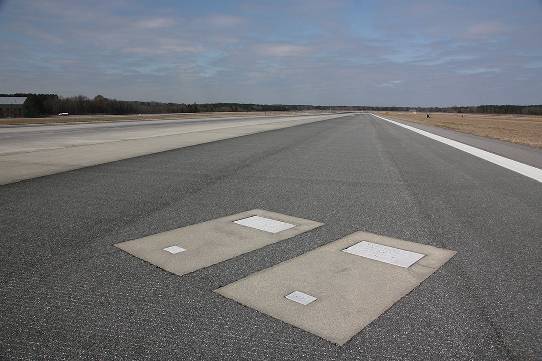 Savannah : l’aéroport qui abrite des tombes sous ses pistes d’atterrissage