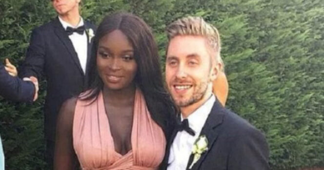 Elle est mannequin à la peau noire, lui photographe blond aux yeux bleus : leur amour fait fondre la toile