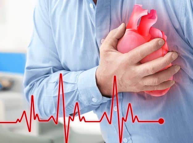 Crise cardiaque : ces 7 alertes silencieuses que votre organisme vous envoie jusqu’à un mois avant