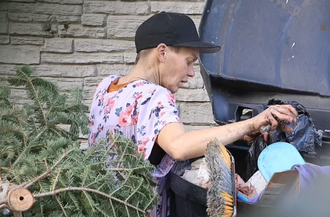 Elle était la femme d’une star hollywoodienne, aujourd’hui elle lutte pour survivre dans les rues de Los Angeles. Sa nouvelle vie est un choc.