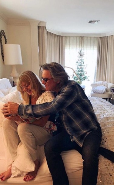 Ils filent le parfait amour depuis 40 ans sans jamais passer devant le maire : ce couple star défie toutes les conventions