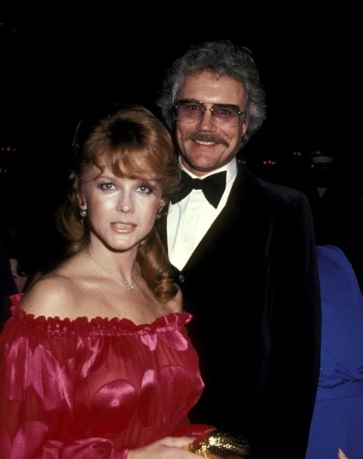 De star hollywoodienne des sixties à garde-malade pour son époux : comment Ann-Margret a réinventé sa vie et son image aujourd’hui