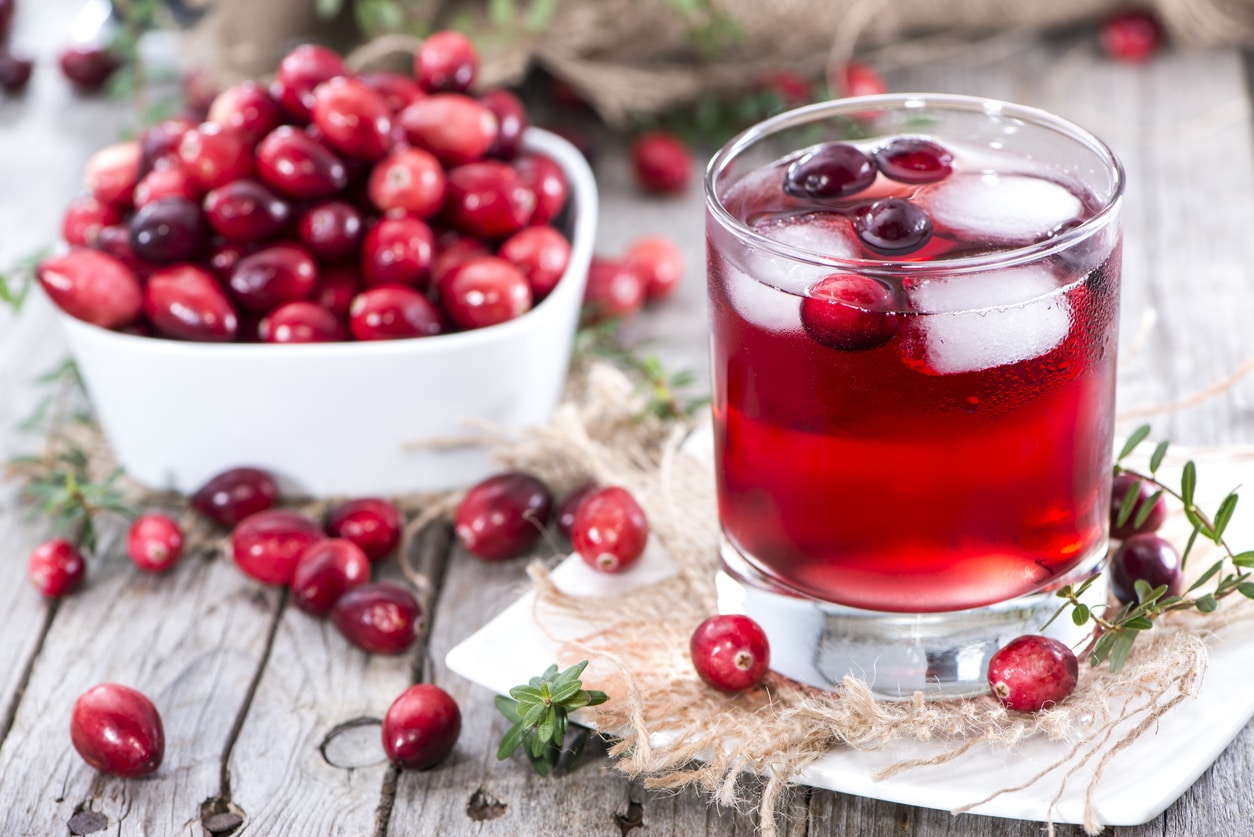 Verre de jus de cranberry