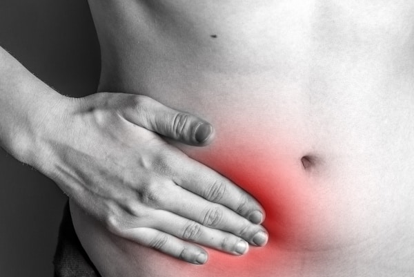 Cancer colorectal : 4 signaux discrets qu'elle regrette d’avoir ignorés – le témoignage choc d’une maman en rémission