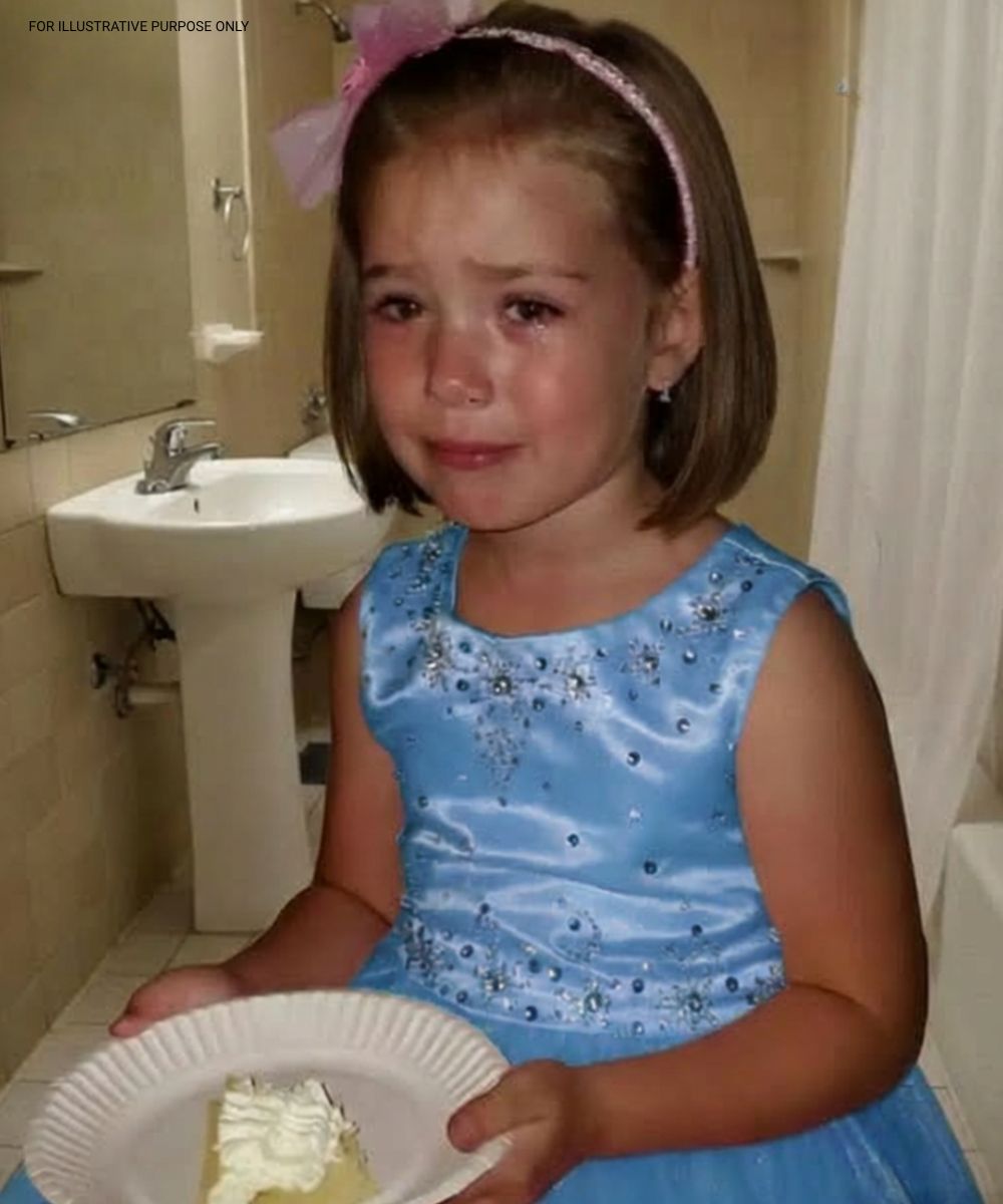 Le jour de son mariage, il retrouve sa fille enfermée dans la salle de bain – ce qu’elle lui révèle anéantit la cérémonie