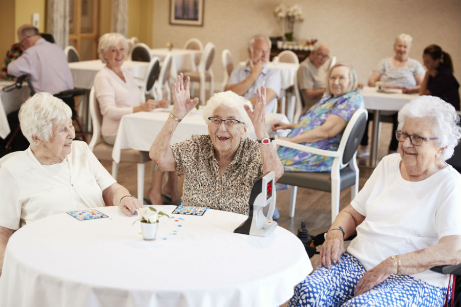 J’ai emménagé en maison de retraite à 82 ans, et aujourd’hui, je mesure l’ampleur de mon erreur