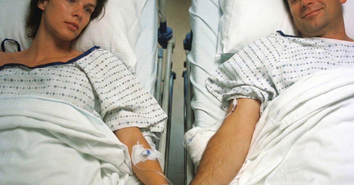 Après avoir donné un rein à mon mari, j’ai découvert qu’il me trompait avec ma sœur — et le karma s’en est mêlé