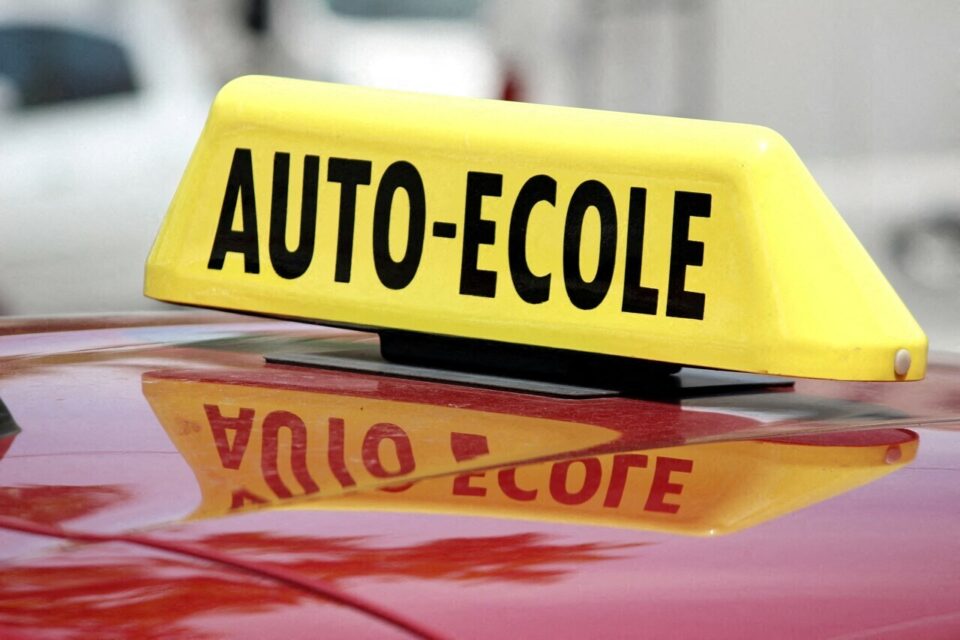 Conduite après 70 ans : faut-il réviser les règles du jeu pour les conducteurs expérimentés ?