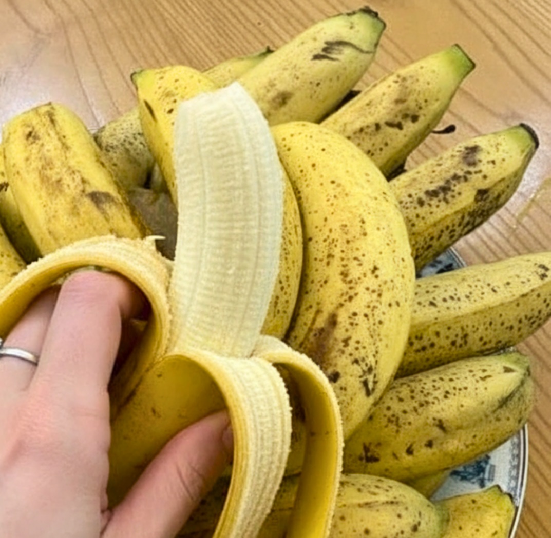 À 50 ans et plus, ajouter une banane à votre routine quotidienne pourrait transformer votre bien-être