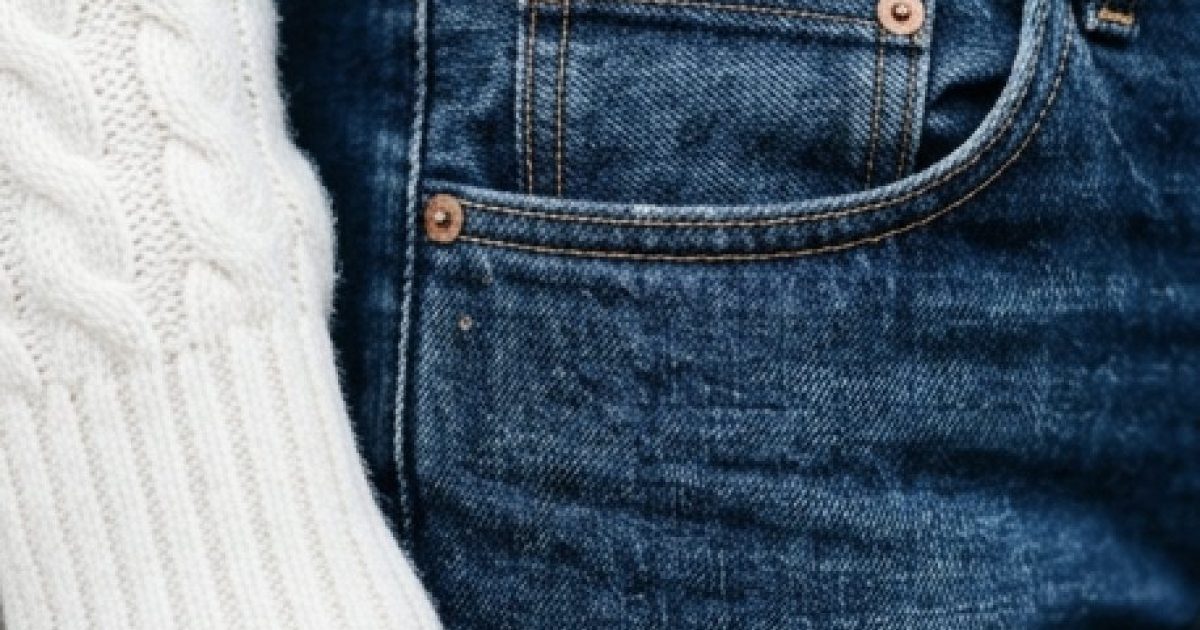 C’est pourquoi chaque jean possède une petite poche dans la poche avant…