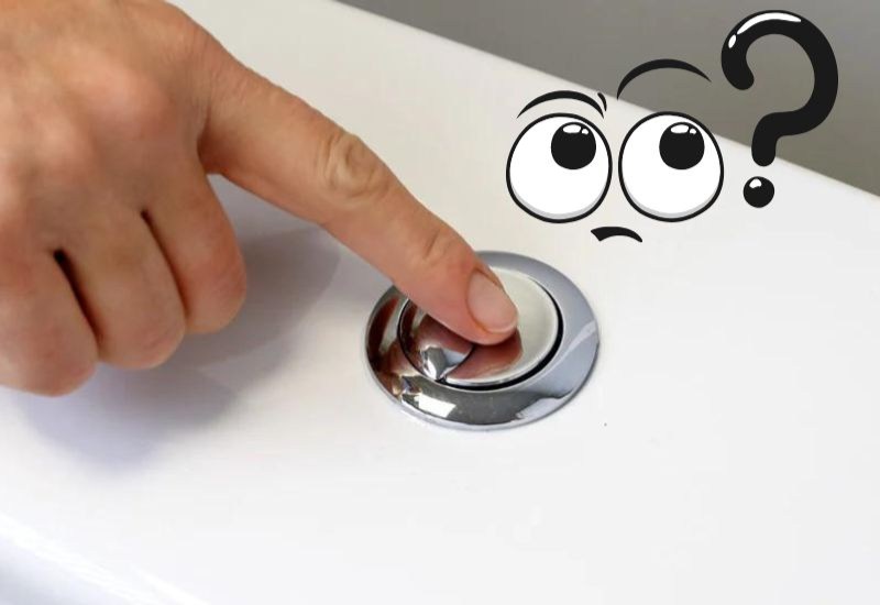 Ces deux petits boutons de vos toilettes cachent une astuce qui pourrait réduire votre facture d’eau