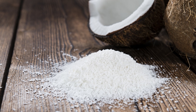 Préparation de noix de coco râpée