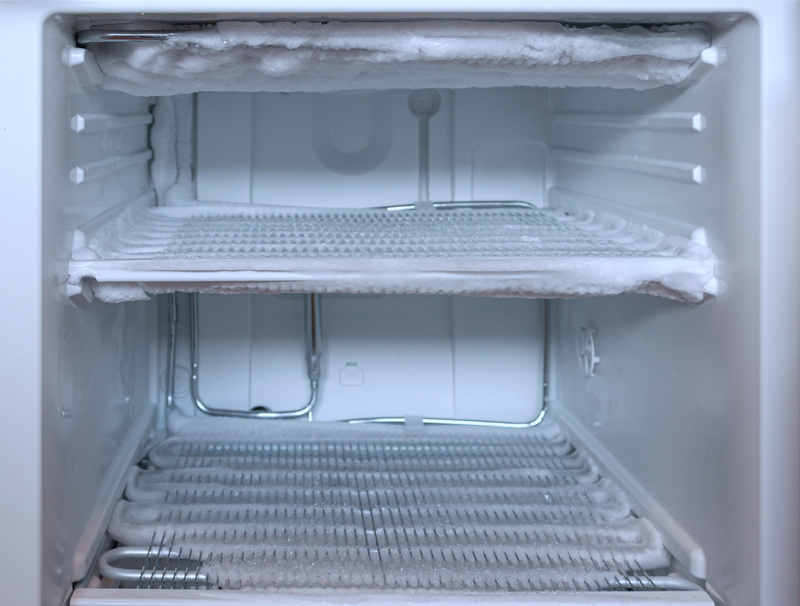 Fini la corvée du dégivrage : cette technique dissout la glace sans couper le courant