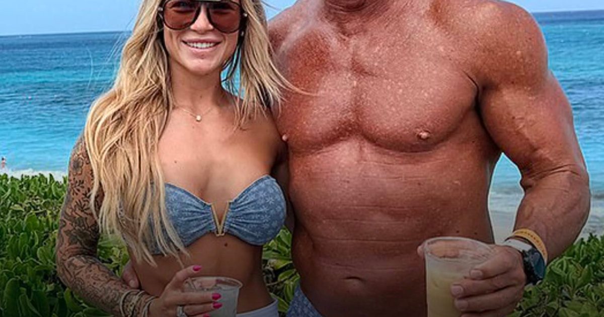Découvrez le couple américain avec la plus grande différence d’âge : leurs photos, qui révèlent un écart de 34 ans, sont devenues virales… et ils dévoilent maintenant les « secrets » de leur relation : cartes de crédit, testostérone et plus encore