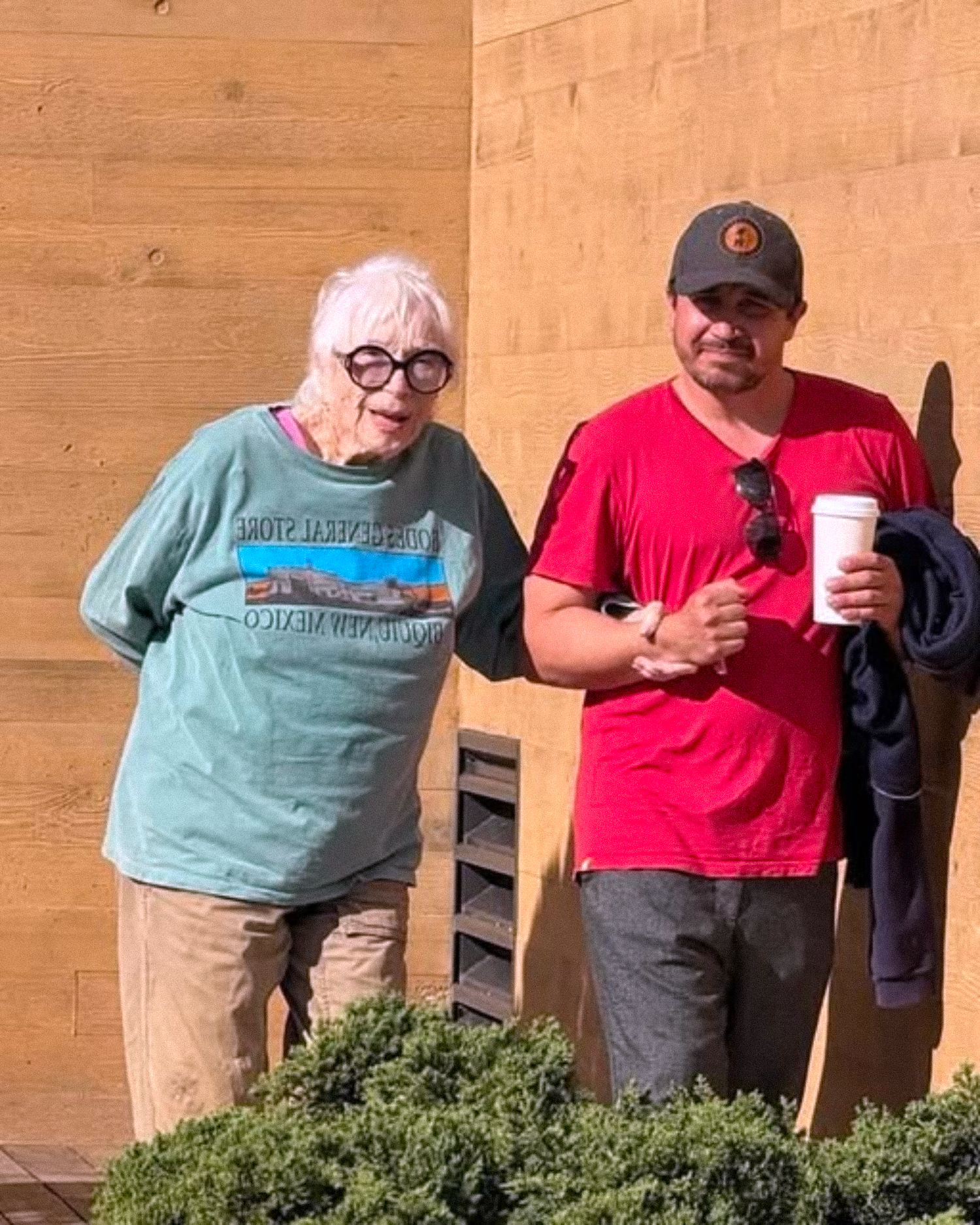 Devinez qui elle est ! Cette star de la télé des années 60 a eu une vie pleine de surprises !