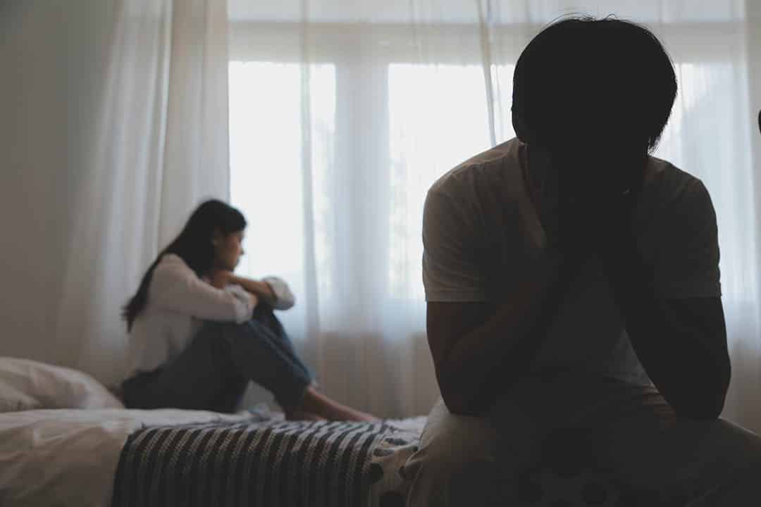 Elle pensait être licenciée pour des raisons budgétaires, jusqu’au message de l’épouse de son patron : « Il faut que je vous dise ce qu’il vous cache. »