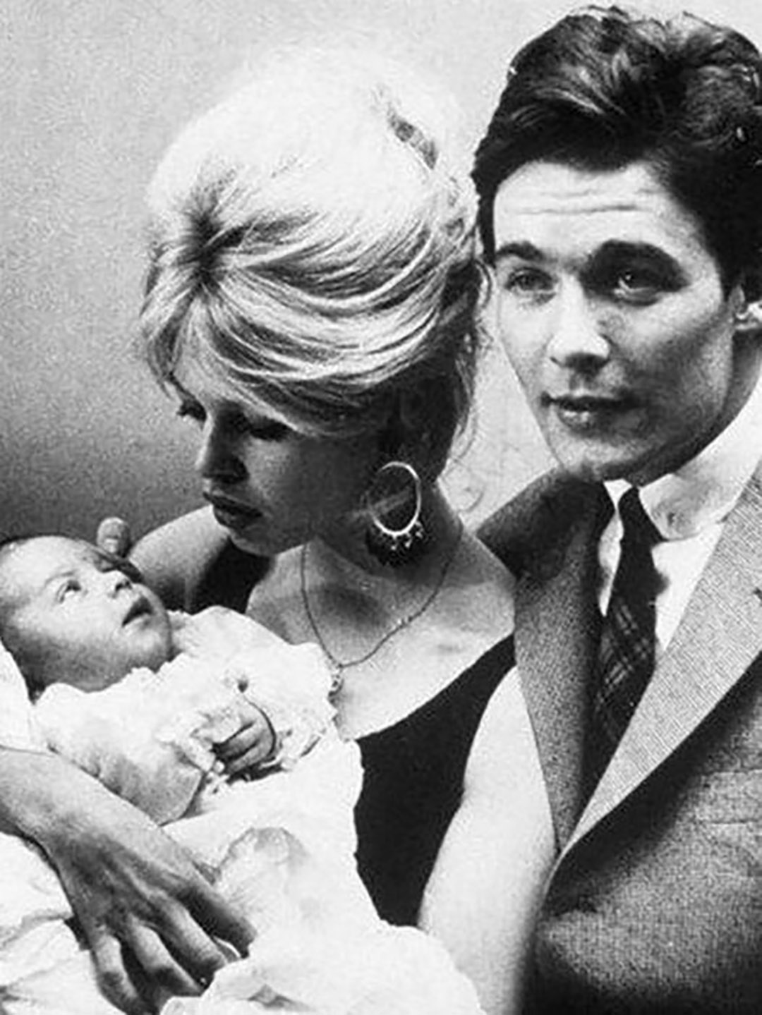« Elle ne voulait pas avoir d’enfants » : découvrez à quoi ressemble aujourd’hui le fils de Brigitte Bardot, 65 ans