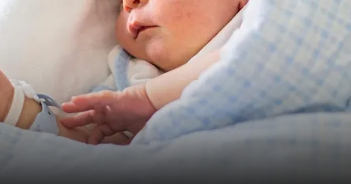 Extrêmement rare, ce magnifique prénom en « A » n’a été donné qu’à 7 petites filles en France.