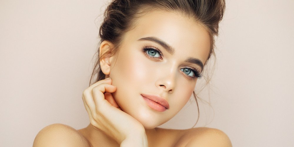 Ces 5 lotions toniques maison au clou de girofle vont révolutionner votre routine beauté