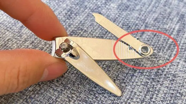 Le détail insoupçonné du coupe-ongles que personne ne remarque (et qui change tout)