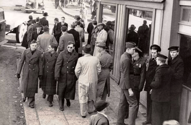 Ce cliché islandais de 1943 cache un détail qui défie toute logique moderne