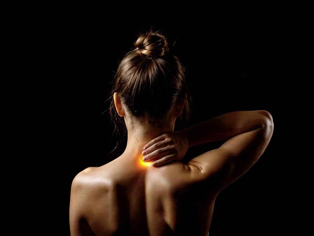 Mains engourdies ou qui picotent ? Ces 10 causes insoupçonnées qui devraient vous alerter