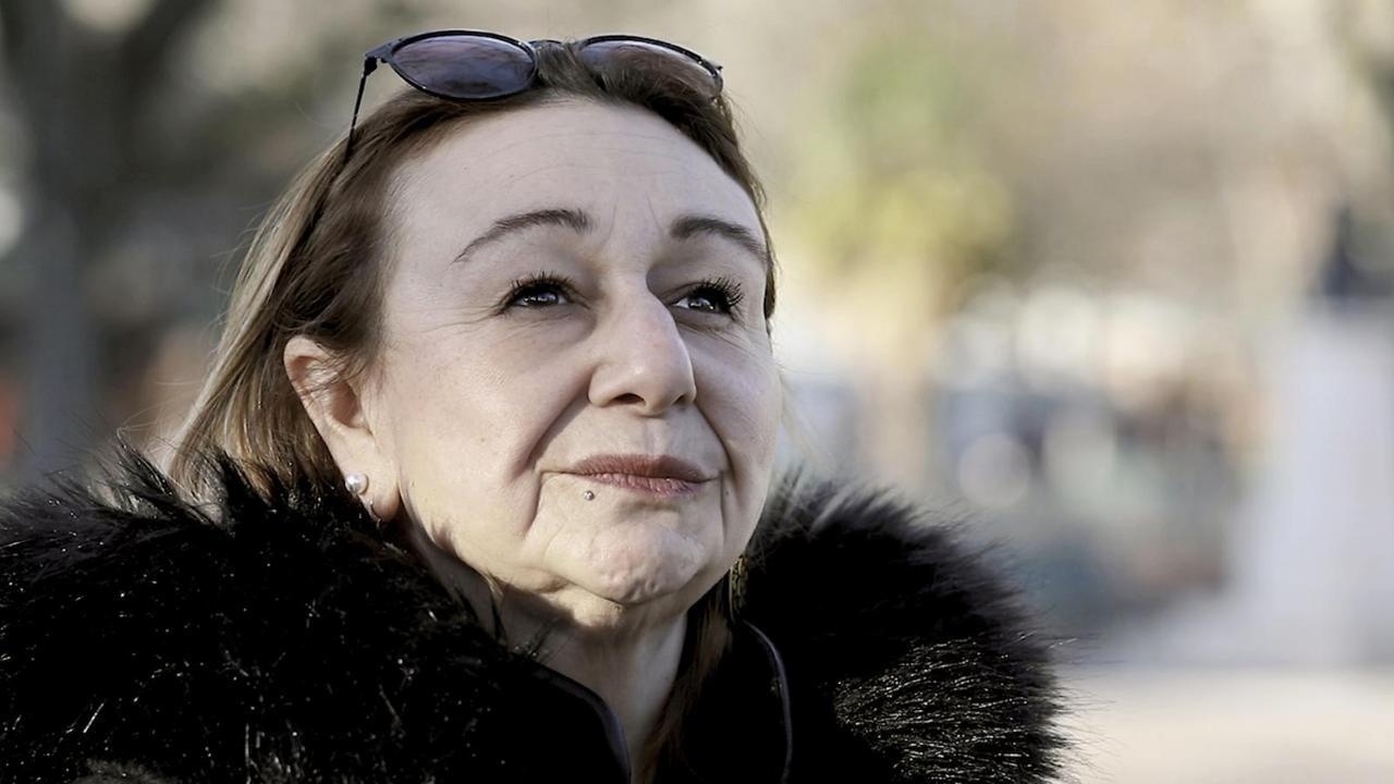Après 65 ans, la douche quotidienne n’est plus une bonne idée : voici le rythme idéal pour préserver sa peau