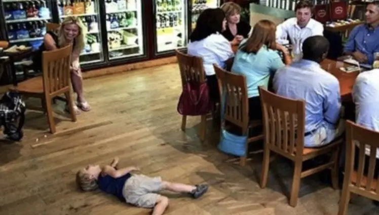 Facture salée pour "mauvaise parentalité" : le restaurateur brise le silence après l'indignation d'un couple